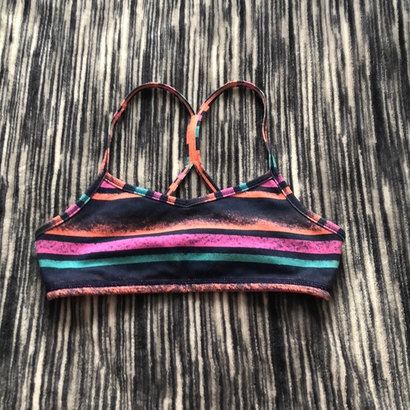 Girls Ivivva sports bra size 12 - Picture 1 of 1